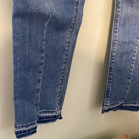 Hudson Los Angeles Barbara Skinny Jeans - Picture 5 of 8